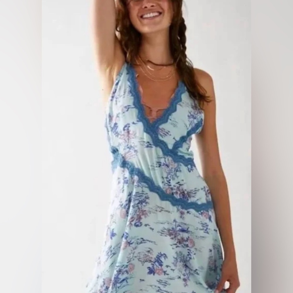 Free People Slip My Mind printed trapeze dress in blue multi only size X small